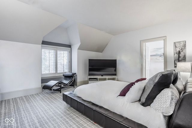 290 Breakwater Drive, Fishers, IN 46037