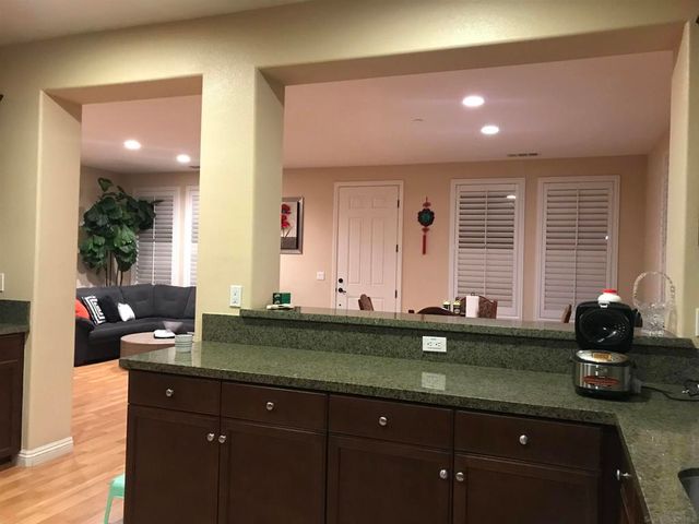 10637 Golden Willow Tr, San Diego, CA 92130