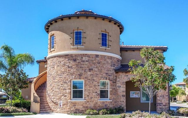 10637 Golden Willow Tr, San Diego, CA 92130