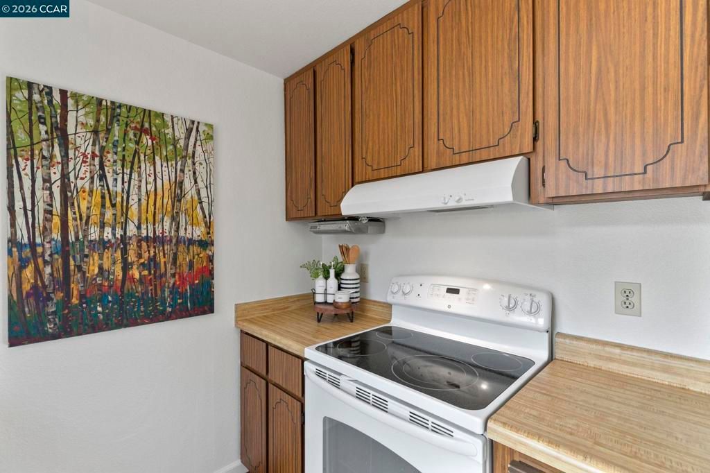 Image 18 of property listing at 5060 5060 Valley Crest Dr 56, Concord, CA 94521