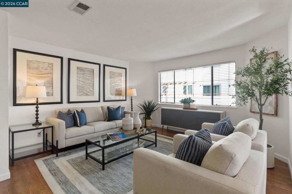 Image 7 of property listing at 5060 5060 Valley Crest Dr 56, Concord, CA 94521