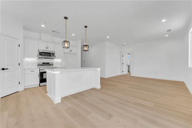 8837 Holly, California City, CA 93505