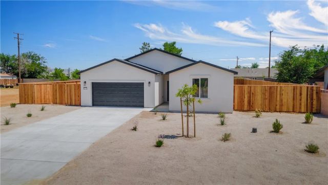 8837 Holly, California City, CA 93505