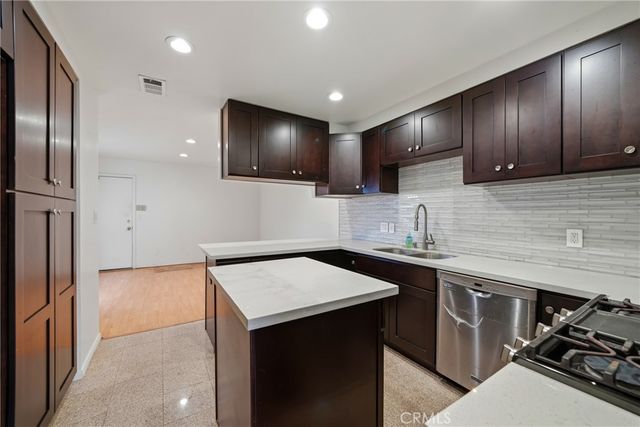 16133 S Vermont 30, Gardena, CA 90247