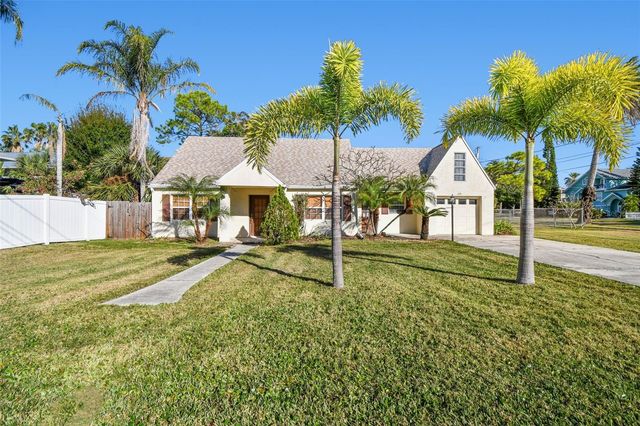 600 TENNESSEE AVENUE, Crystal Beach, FL 34681