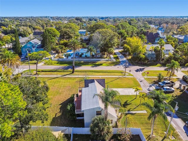 600 TENNESSEE AVENUE, Crystal Beach, FL 34681