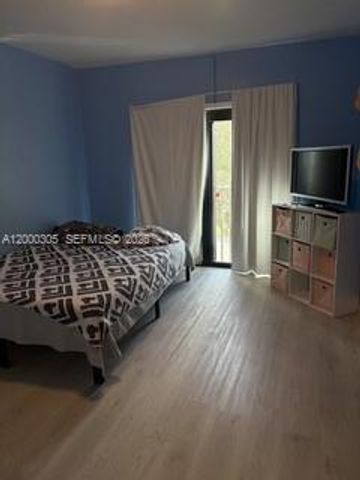616 SW 11th St, Florida City, FL 33034