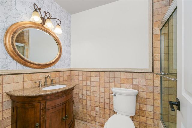 506 Linwood Terrace, Independence, MO 64055