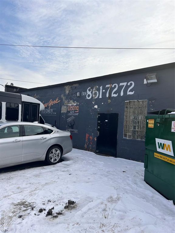 8530 W Mcnichols Road, Detroit, MI 48221