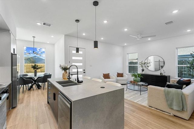 8320 Williamsdell Street B, Houston, TX 77088