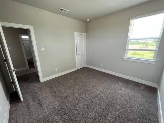 221 Pinnacle LN, Kyle, TX 78640