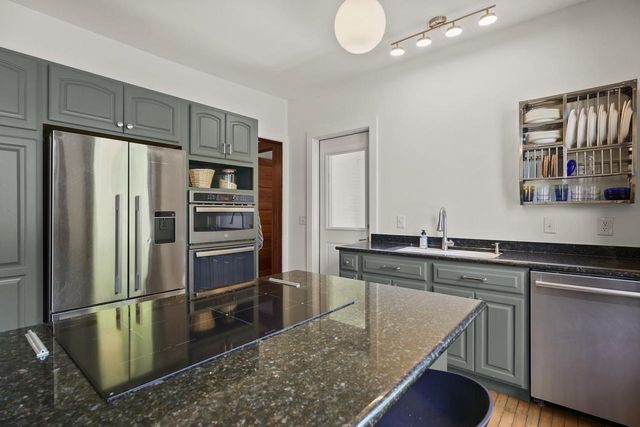 602 Schiller Court, Madison, WI 53704