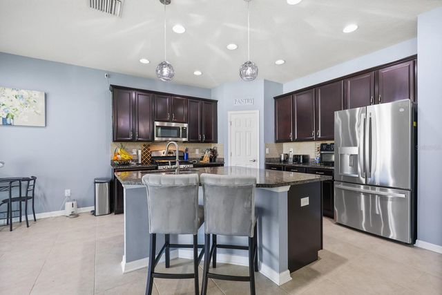 11204 COVENTRY GROVE CIRCLE, Lithia, FL 33547
