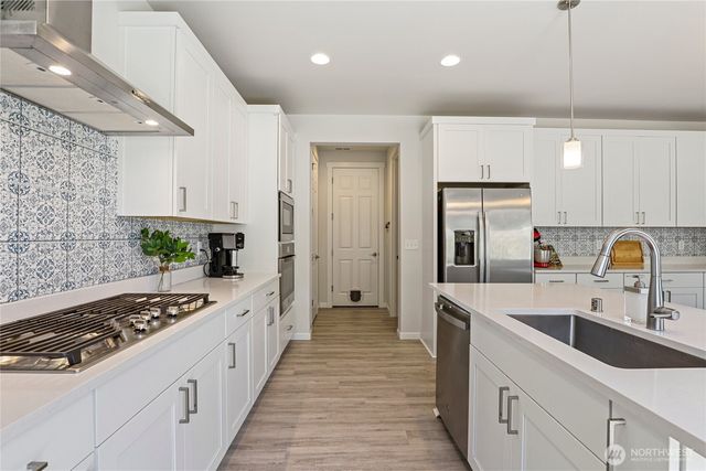 740 SE Nordmann Loop, Port Orchard, WA 98366