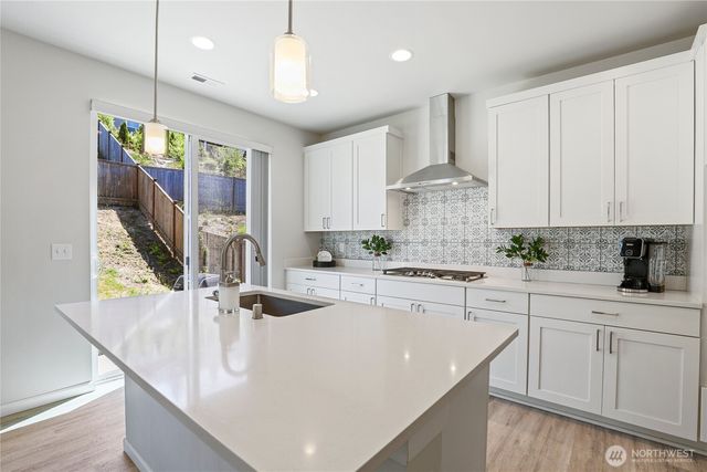 740 SE Nordmann Loop, Port Orchard, WA 98366