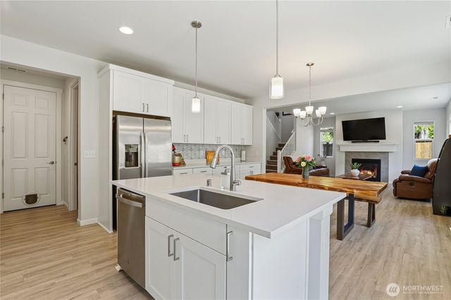 740 SE Nordmann Loop, Port Orchard, WA 98366