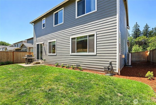 740 SE Nordmann Loop, Port Orchard, WA 98366