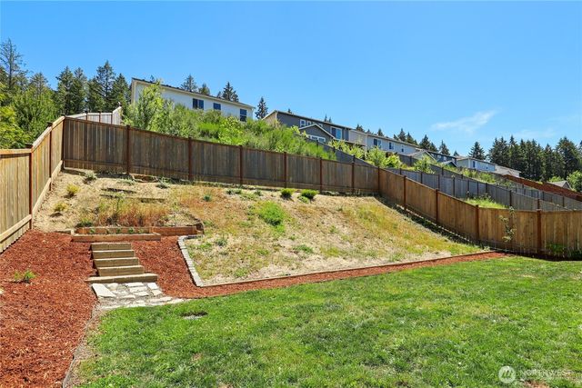 740 SE Nordmann Loop, Port Orchard, WA 98366