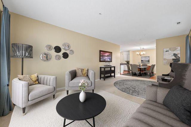 1941 Ford Parkway 102, Saint Paul, MN 55116