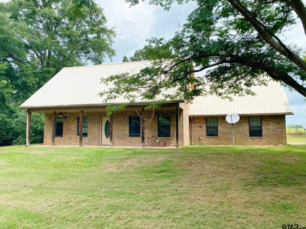 409 CR 3060, Mt Pleasant, TX 75455