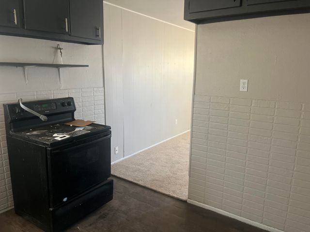 806 Vanda Avenue, Lubbock, TX 79403