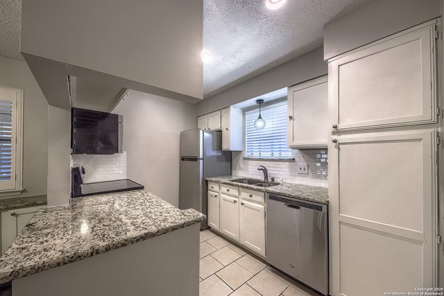 4212 Medical Dr Unit 1304, San Antonio, TX 78229