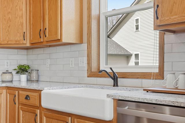 9936 Scott Avenue N, Brooklyn Park, MN 55443