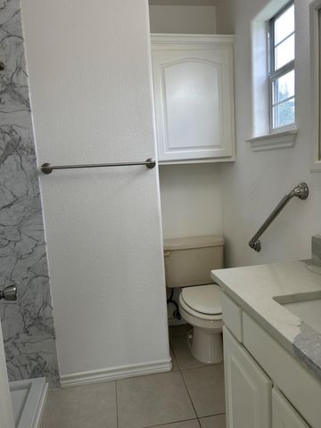 1207 Ash DR, Marble Falls, TX 78654