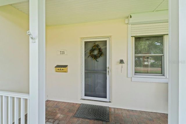 725 61ST STREET N, St Petersburg, FL 33710