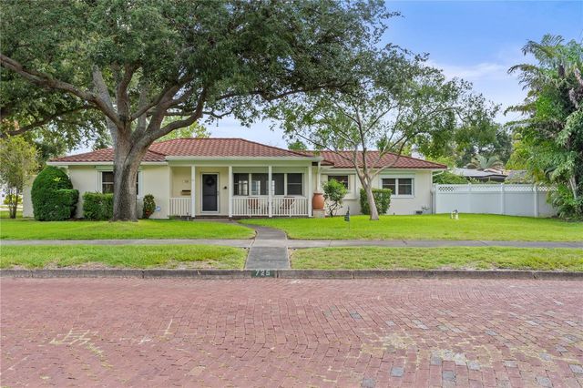 725 61ST STREET N, St Petersburg, FL 33710