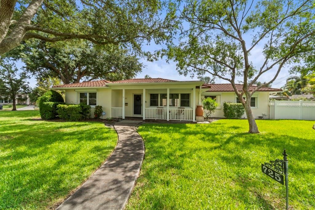 725 61ST STREET N, St Petersburg, FL 33710