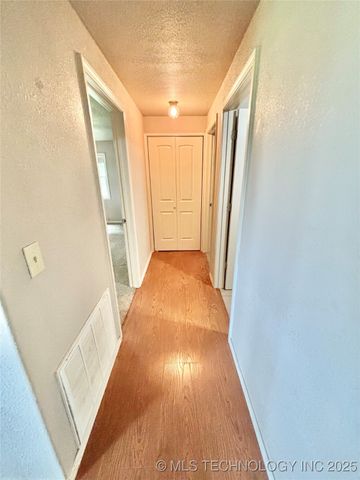 106 E Elk Road, Whitefield, OK 74472