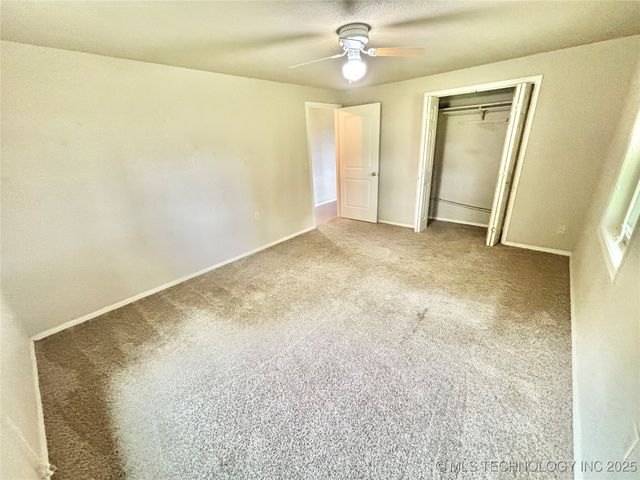 106 E Elk Road, Whitefield, OK 74472