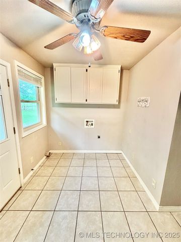 106 E Elk Road, Whitefield, OK 74472