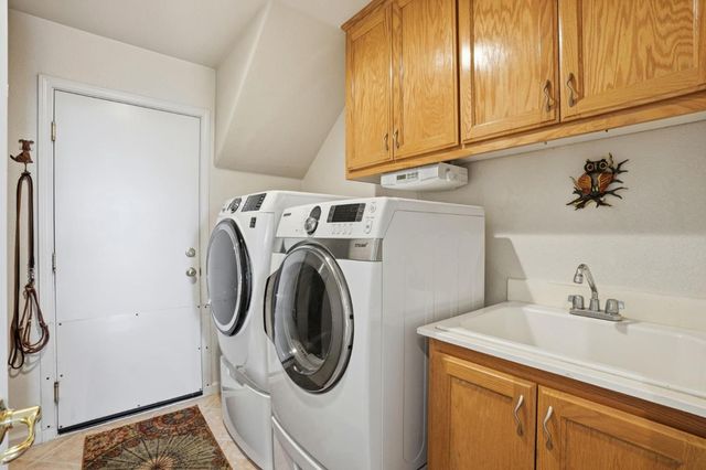 881 Tulare Drive, Tracy, CA 95304