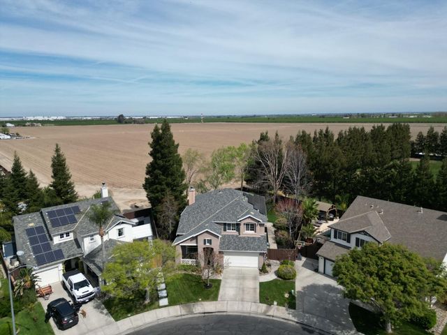 881 Tulare Drive, Tracy, CA 95304