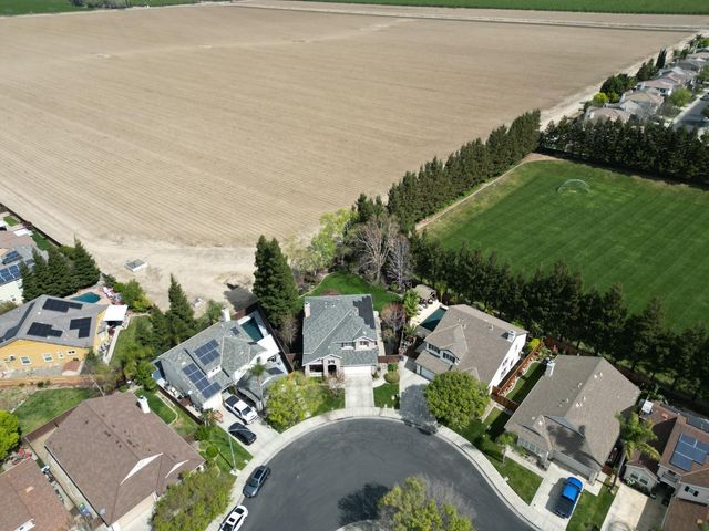 881 Tulare Drive, Tracy, CA 95304