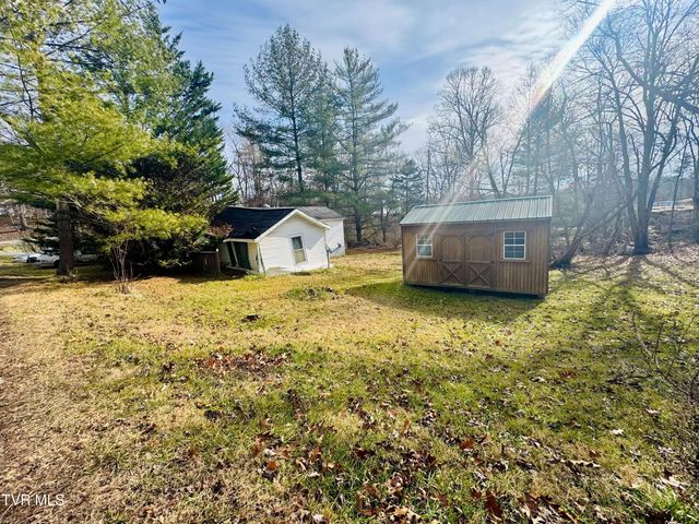 308 Northwest 7th Street, Coeburn, VA 24230