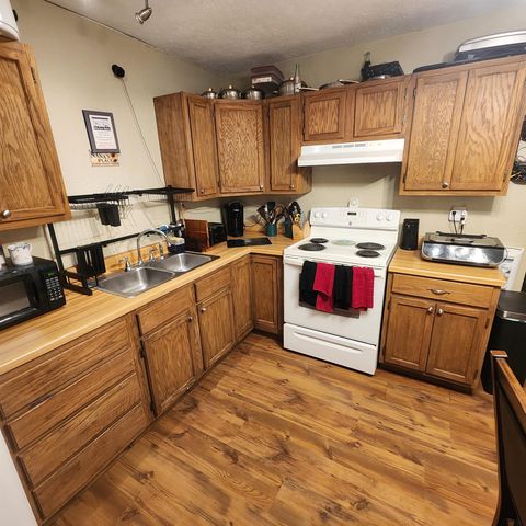 28 Skyline Drive, Cherokee Village, AR 72529