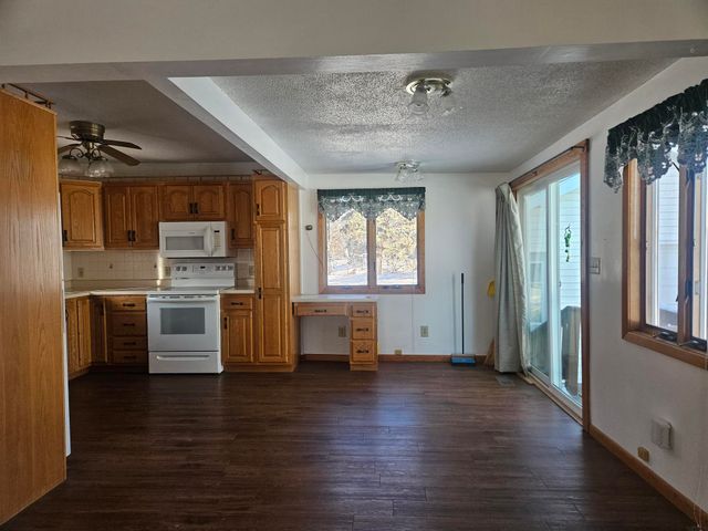 115 6th St. SW, Oelwein, IA 50662