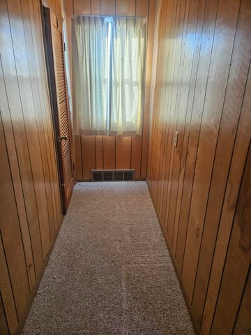 115 6th St. SW, Oelwein, IA 50662