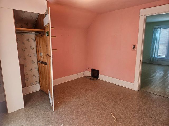 115 6th St. SW, Oelwein, IA 50662