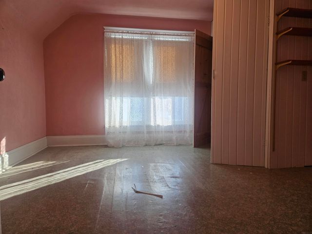 115 6th St. SW, Oelwein, IA 50662