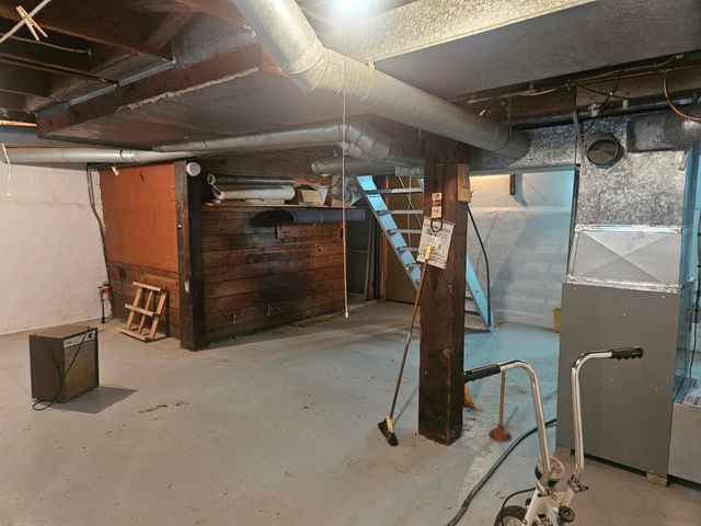 115 6th St. SW, Oelwein, IA 50662