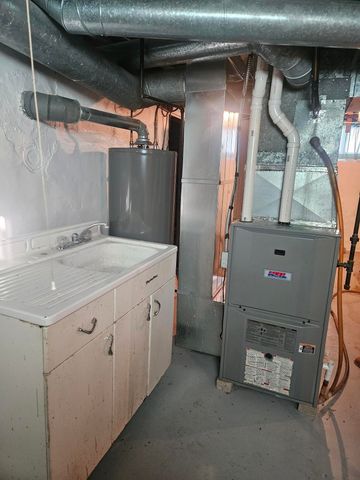 115 6th St. SW, Oelwein, IA 50662