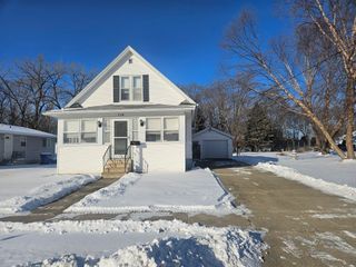 115 6th St. SW, Oelwein, IA 50662