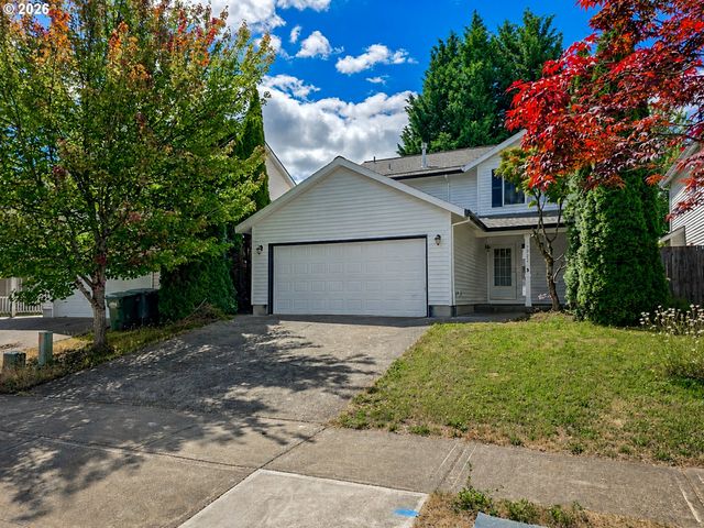 2932 Se ROSESPRING Dr, Hillsboro, OR 97123