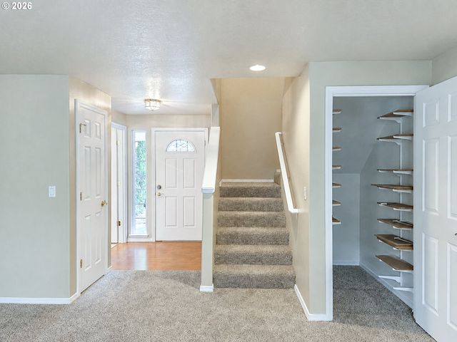 2932 Se ROSESPRING Dr, Hillsboro, OR 97123
