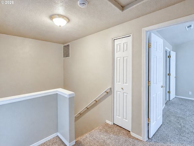 2932 Se ROSESPRING Dr, Hillsboro, OR 97123