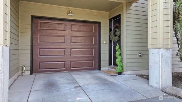 4890 Deerfield Place, Mukilteo, WA 98275